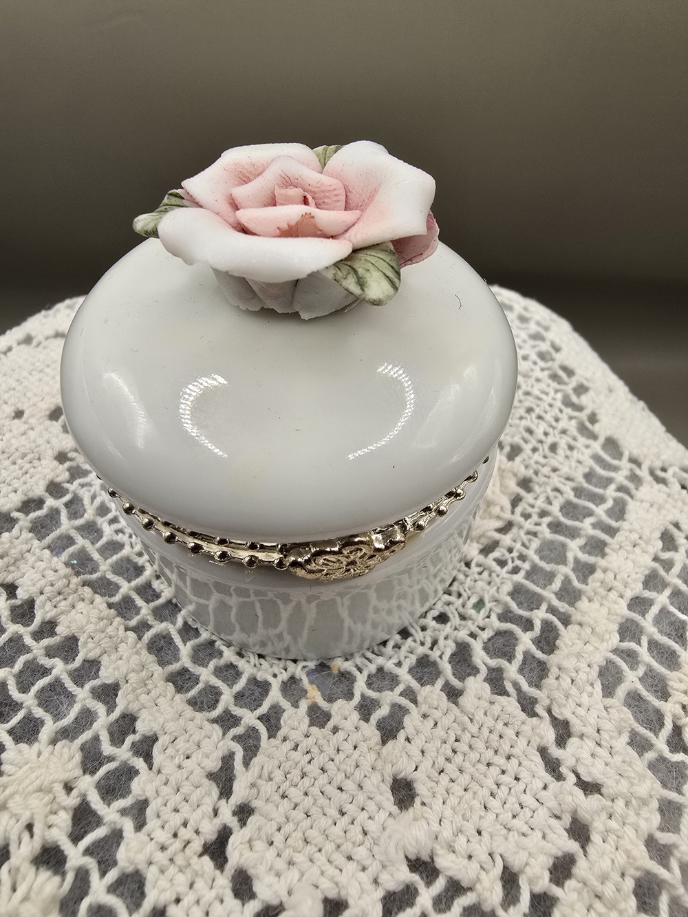 White Ceramic Trinket Box with Pink Rose Accent Tooth Fairy JC Penny